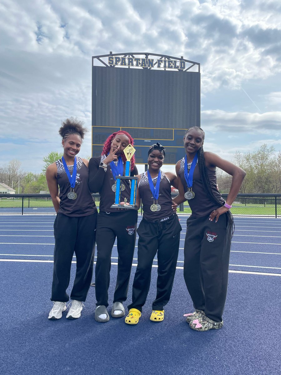 DCuttill's tweet photo. Thomas McBride Invite, (Lane 5) 4 x 1 Relay takes 1st place with a (48.56 PR) and breaks the outdoor school record in the outdoor season opener. Congratulations to @TylaPryor08, @JaniyahW2009, @LGrayMatthews and @4HunterVictoria! Currently #8 in 3A. @DarnellRios @MKEMustangsTC https://t.co/k6jAnEnjbY