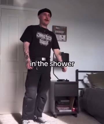 <a href="/11thmugiwara/">gwell</a> “bro the geese concert was amazing bro, they did a cover of baby and everything. it was so funny when everybody started singing it, like i didn’t think geese fans would like justin bieber, it was crazy man”