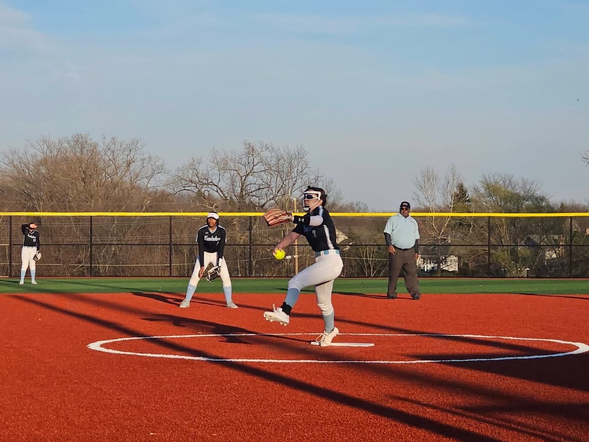 CoachFahey10's tweet photo. Adleigh Cunningham (‘28) putting in work on varsity at Kankakee HS. Stepping into the circle this season &amp; making it count: 10 walks, 34 strikeouts in 5 games, &amp; hitting .400!! Fantastic job, Adleigh. Keep it going. 🖤💛 https://t.co/j14NLPXiAh