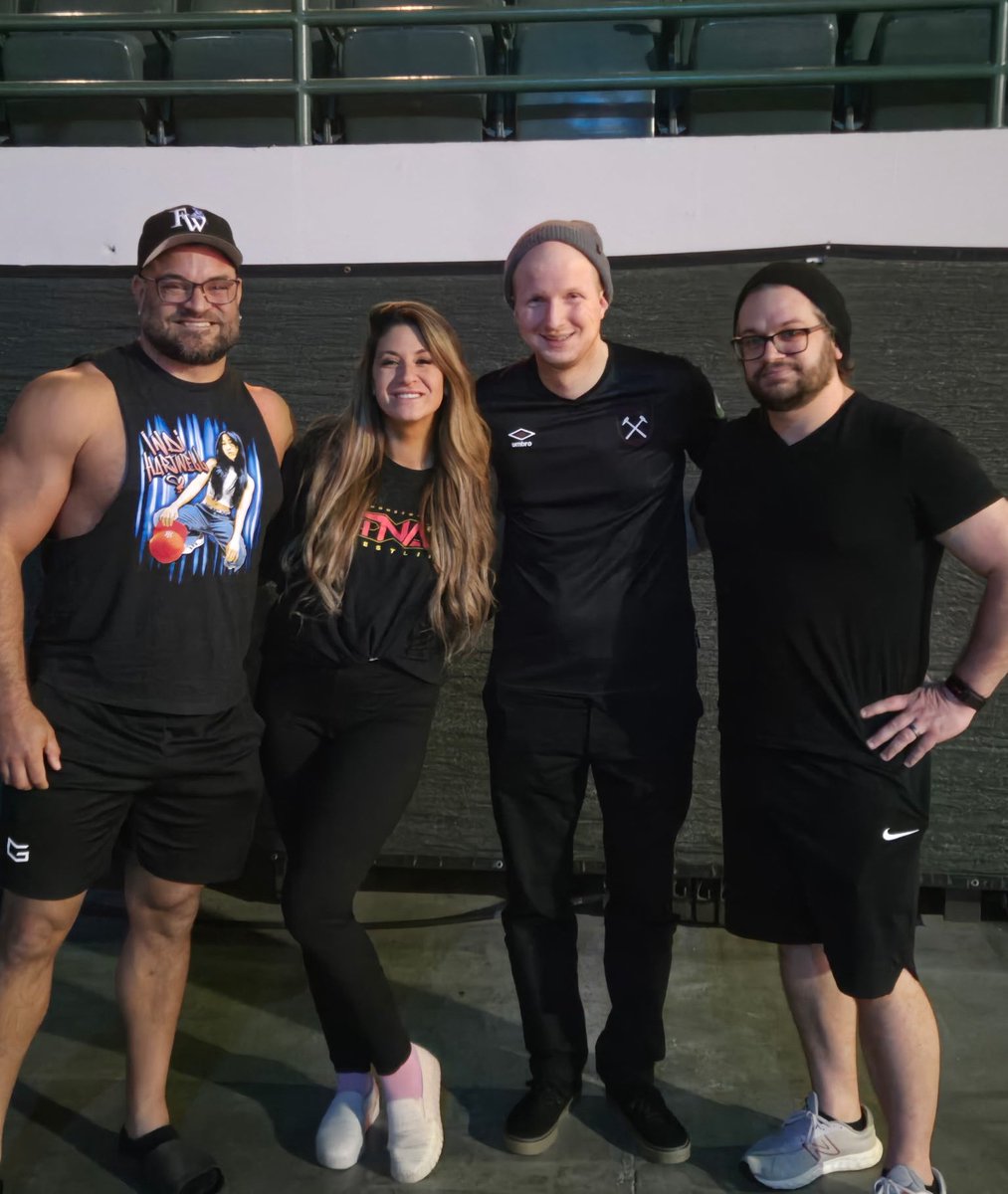 ᐯIᑕIOᑌSᐯIᑕKIᐯEᑎᑌTO tweet media