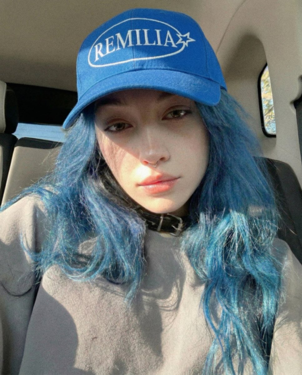 he11cast's tweet photo. nice hat https://t.co/shz237x0zM