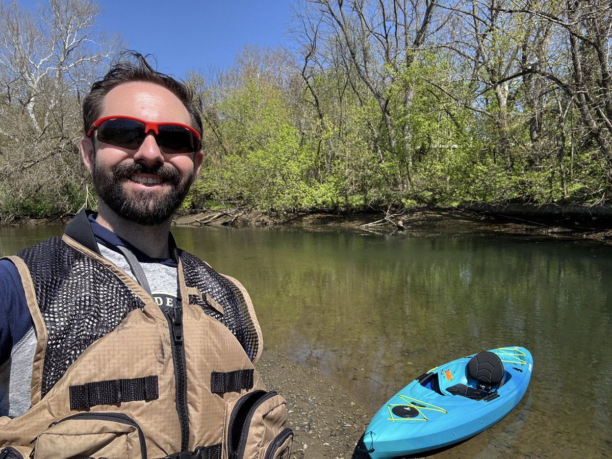JustinTibbels's tweet photo. Natalie and the boys got me an early birthday present, which has been a long-time bucket list item: a kayak! So fun to break it in today on the Chester Creek. https://t.co/Pv0rQ8hVcf