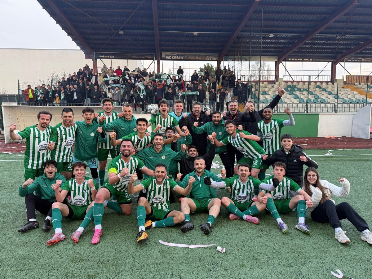 nmehmetbeyoglu's tweet photo. Tebrikler Bizim Takım🏆

İlçemizi gururlandıran bu anlamlı başarıda, MTA Spor karşısında alınan 1-0’lık galibiyetle şampiyonluk ipini göğüsleyen takımımızı ve emeği geçen herkesi yürekten tebrik ediyorum. ⚽️

Sahada büyük bir mücadele ortaya koyan tüm sporcularımızı, teknik ekibimizi ve kulüp yönetimimizi kutluyorum.

Bu başarı yolculuğunda takımlarını yalnız bırakmayan, her zaman destek olan kıymetli taraftarlarımıza da teşekkür ediyorum. 

İnanıyorum ki bu başarı, Süper Amatör Lig yolunda daha büyük hedeflerin habercisidir.

İstikamet: SAL Ligi!