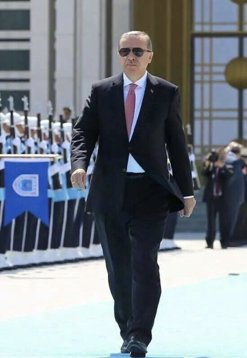 *
Yürüyeceksin…
MİLLET yürüyecek ardından

Çakallar ise konuşacak arkandan

<a href="/RTErdogan/">Recep Tayyip Erdoğan</a>
