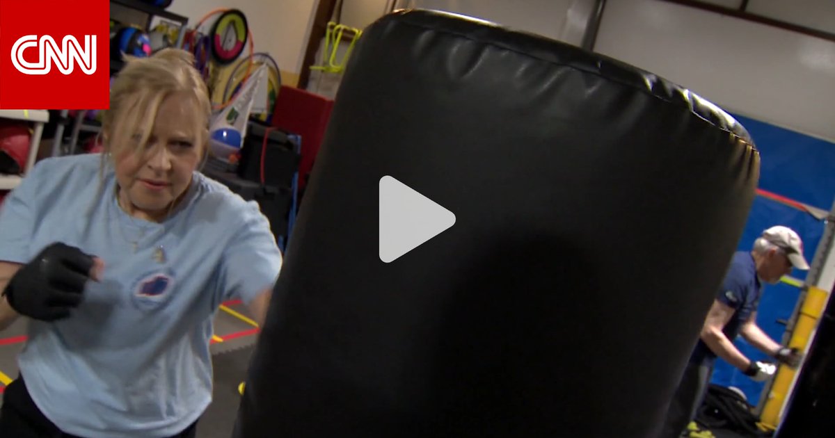 بوكسينغ وموسيقى.. علاج غير مألوف يساعد مرضى باركنسون في مواجهة المرض وإبطاء تطوره 