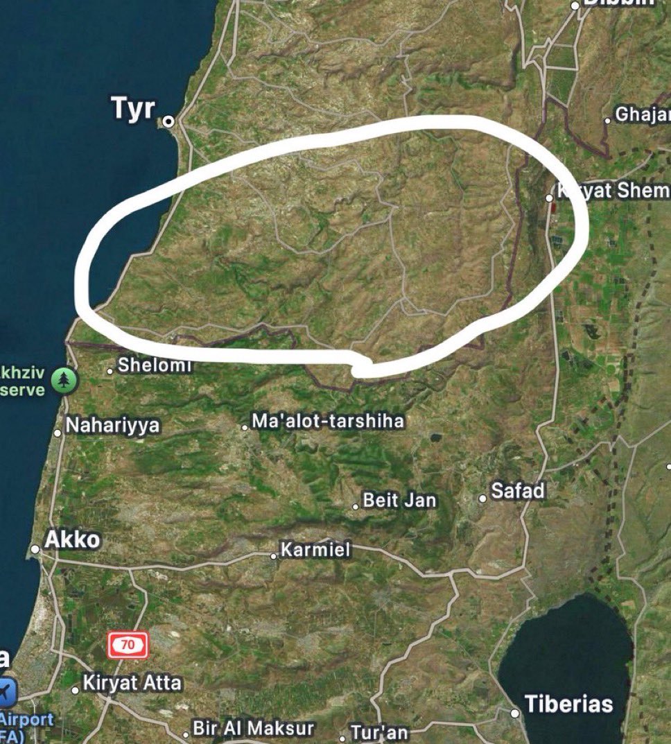 flash__dog's tweet photo. Apple just got caught erasing Lebanon from the map 🔥

Apple Maps has wiped out entire villages in southern Lebanon.

Names completely removed.

Right as Israel pushes in.

They’re already rewriting reality to justify occupation.

Digital ethnic cleansing in real time.
I’ve never seen anything like this.