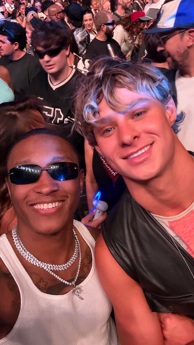 SHADEY 🌴 tweet media