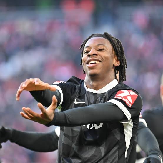 AlexBVB045 tweet media