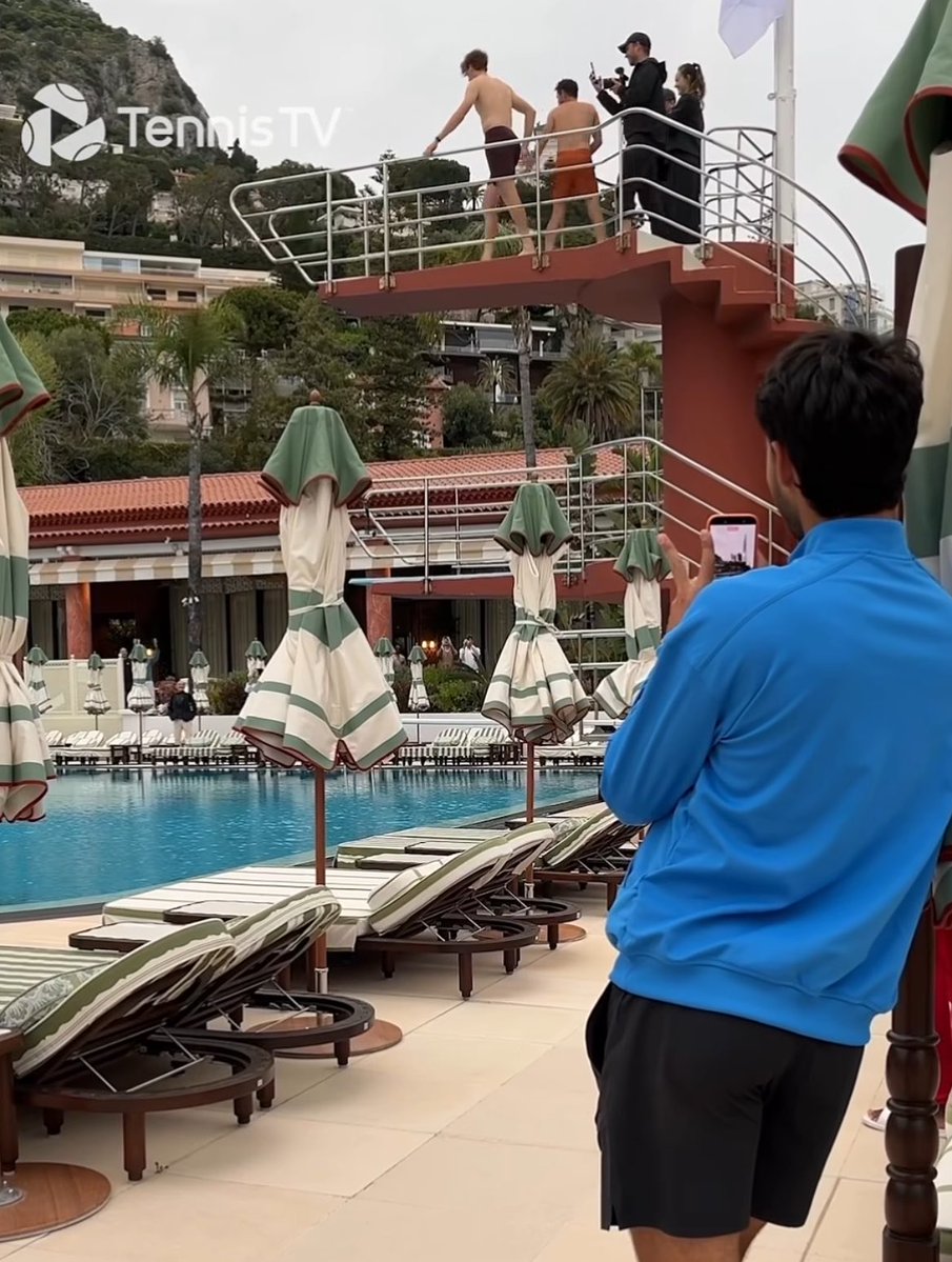 carmen🌙🪩ིྀ tweet media