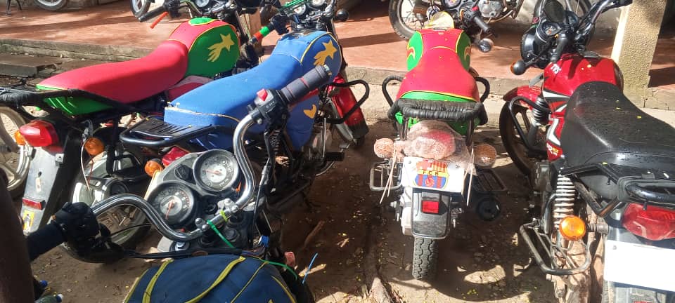 MagazineJimbere's tweet image. 🚨 88 motos ont été saisies par la police dans différents commissariats de la province de #Bujumbura entre le 7 et le 10 avril 2026, dans les communes de #Bukinanyana, #Mugina et #Cibitoke

🗣️Selon des sources policières, certaines de ces motos circulaient sans documents, tandis