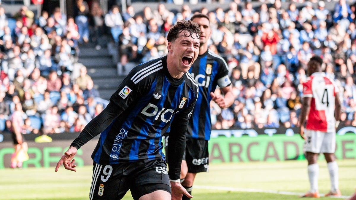 #DATO El <a href="/RealOviedo/">Real Oviedo</a> vuelve a subir al 12º escalón en el número de victorias en TODA la HISTORIA de Primera División.

Iguala las 414 del <a href="/VillarrealCF/">Villarreal CF</a>, que juega ante el Athletic.