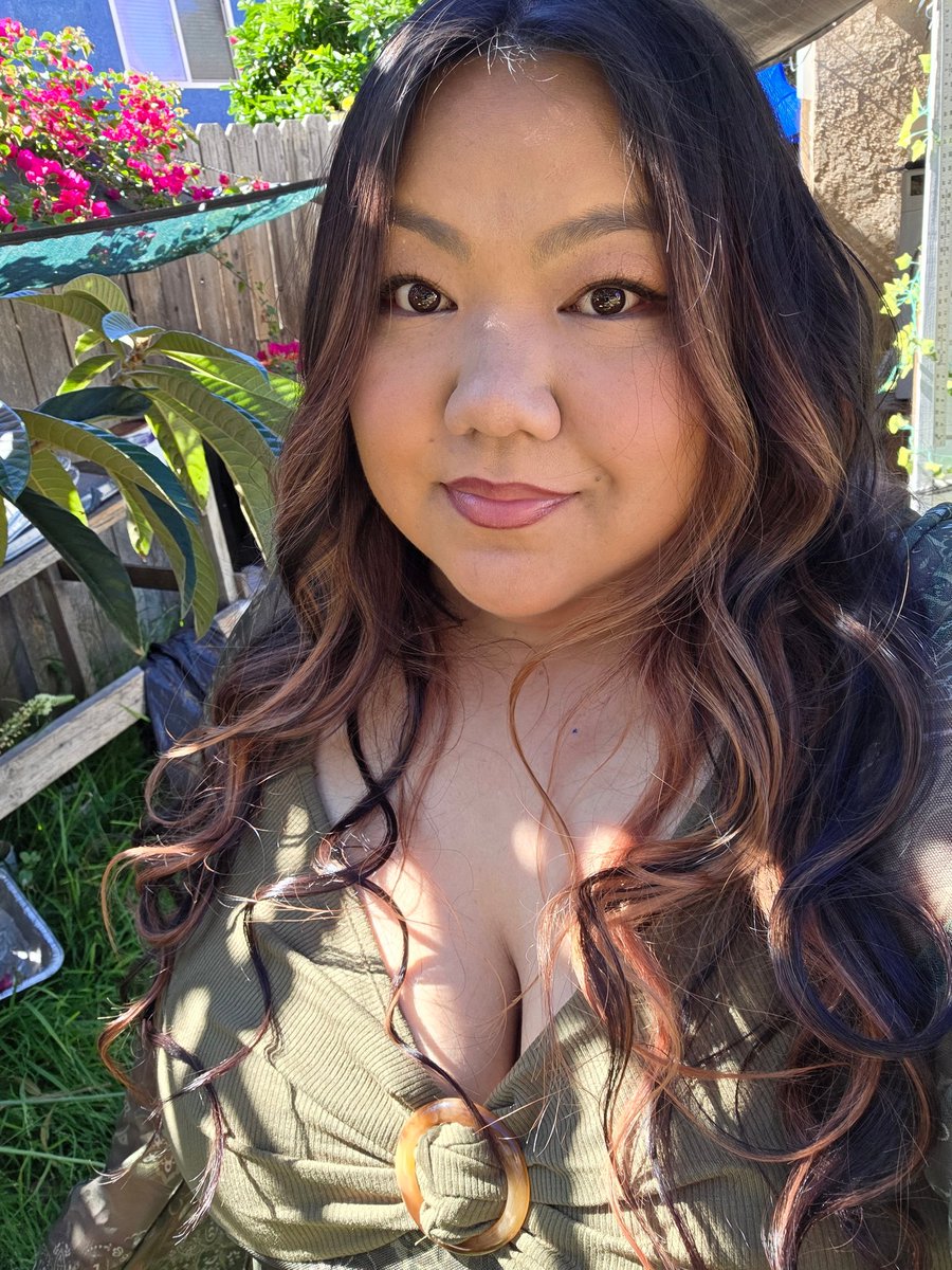 Meiibisu's tweet photo. Hope everyone had a great weekend 💗✨️ https://t.co/wL3Yv3MRfl