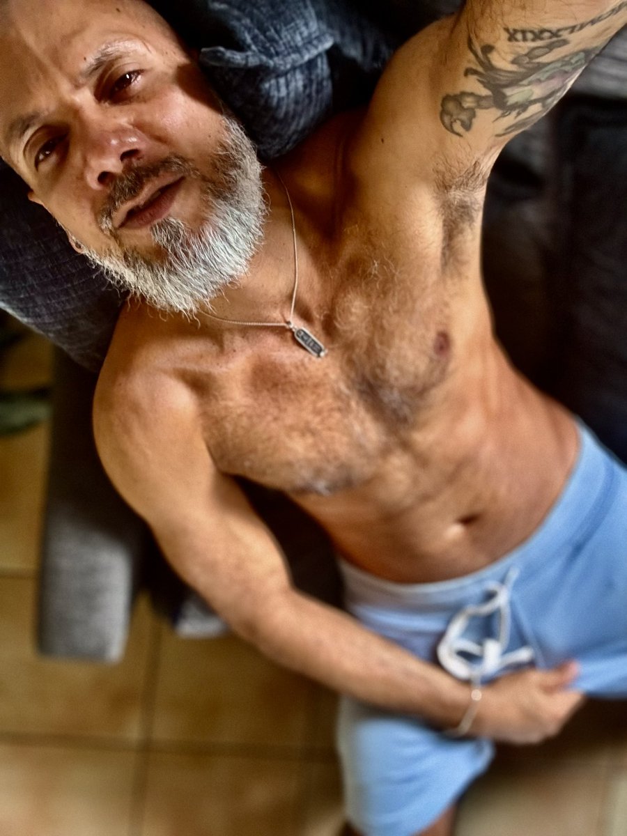 Davidlust19's tweet photo. Domingo !!! https://t.co/4kBIOAX23m