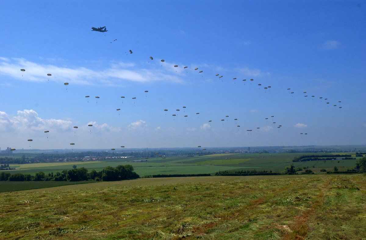 Think Defence tweet media