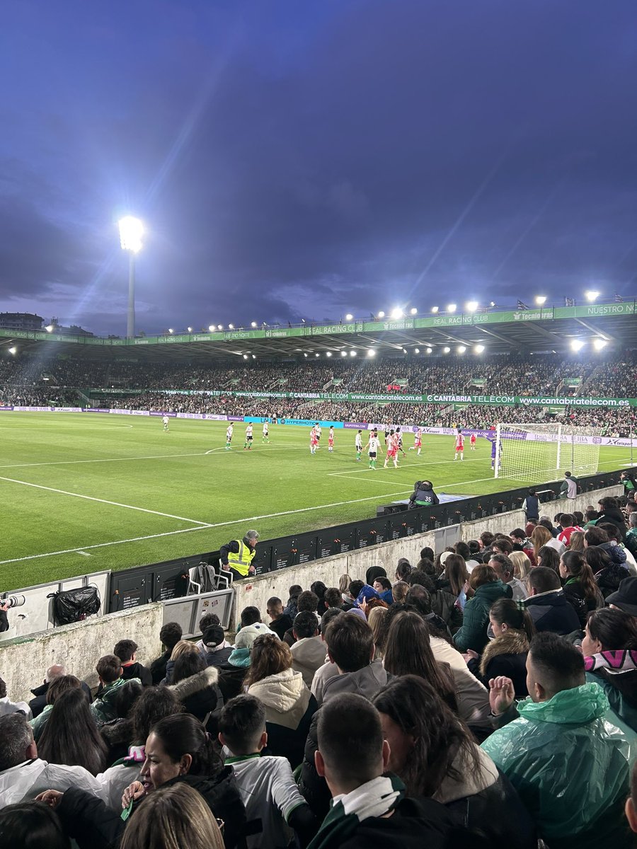 Goldegodin tweet media