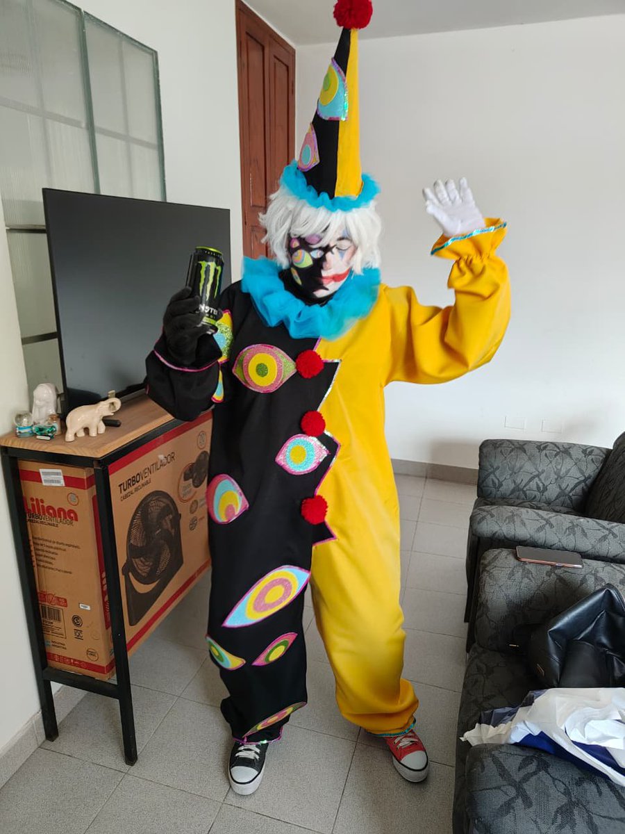 𝐑𝐢𝐬𝐮𝐦🚬Commission Open tweet media