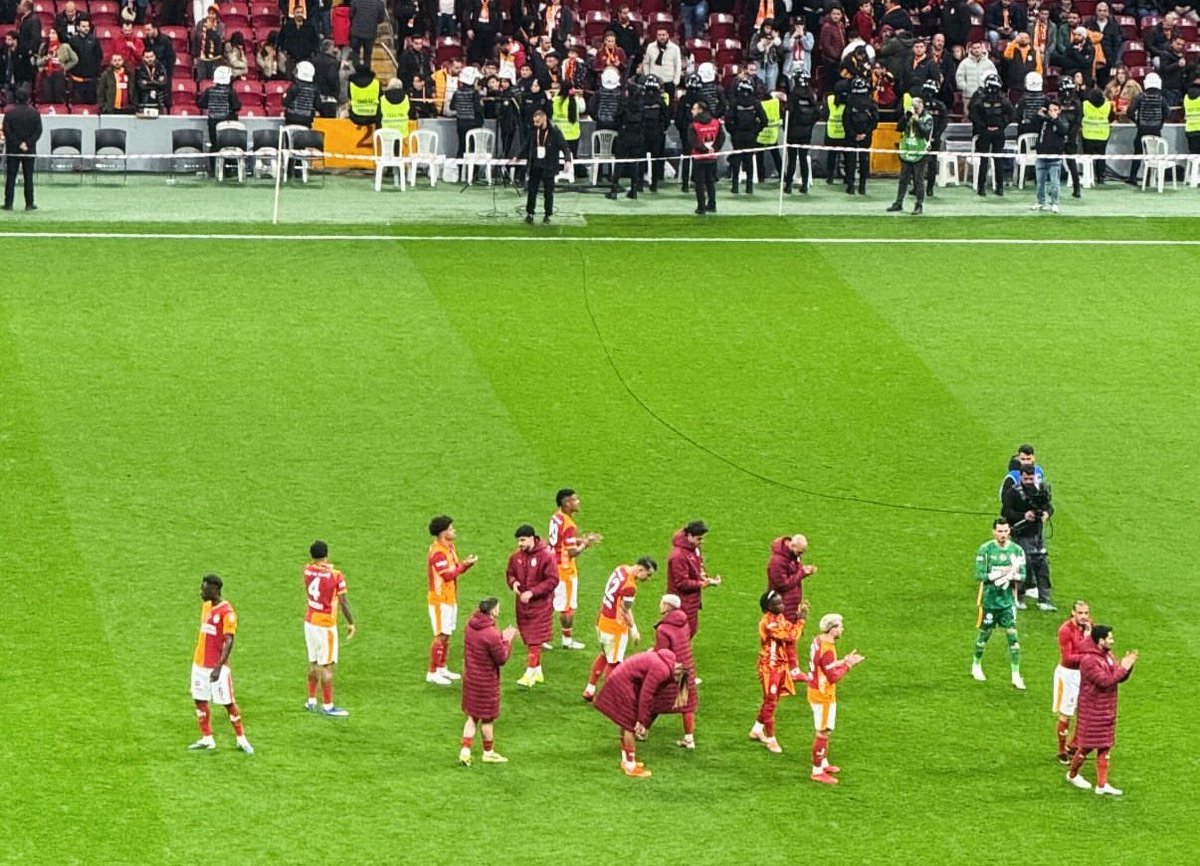 Peşindeyiz Galatasaray! tweet media