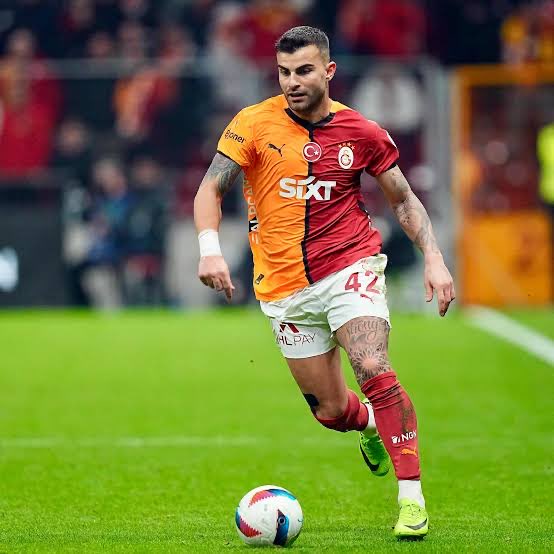 Holigrans tweet media