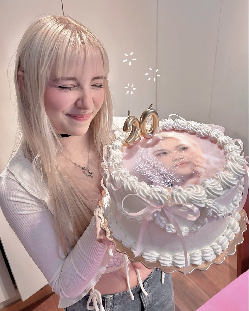 luna ⋆. 𝜗ৎ ̊⸝⸝ tweet media