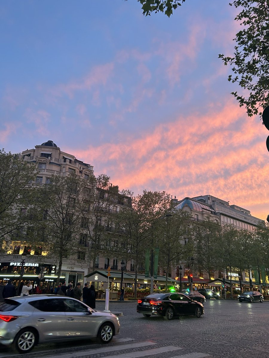 𝙀𝙇 𝘽𝙀𝙍𝘼𝙏𝙄𝙉𝙃𝙊 tweet media