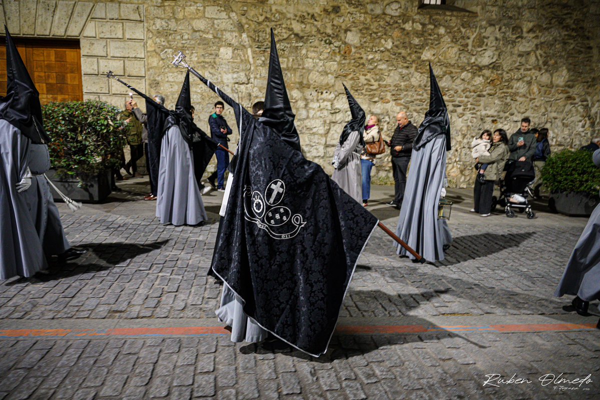 La Semana Santa la hemos vividos con fe y devoción, ¡hermano sigue viviendo esos momentos durante todo el año en nuestra cofradía!

GRACIAS a mis hermanos de <a href="/sagradapasion/">Cofradía Pasión</a> que lo hacen posible.

Foto <a href="/RubenOlmedo/">Ruben Olmedo Tomillo</a>