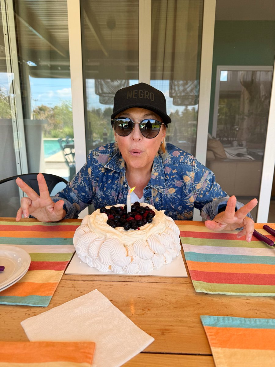 BLONDIE ™️🌟🦋¯\_(ツ)_/¯🦁🩵🤍🩵🙈🙉🙊 tweet media