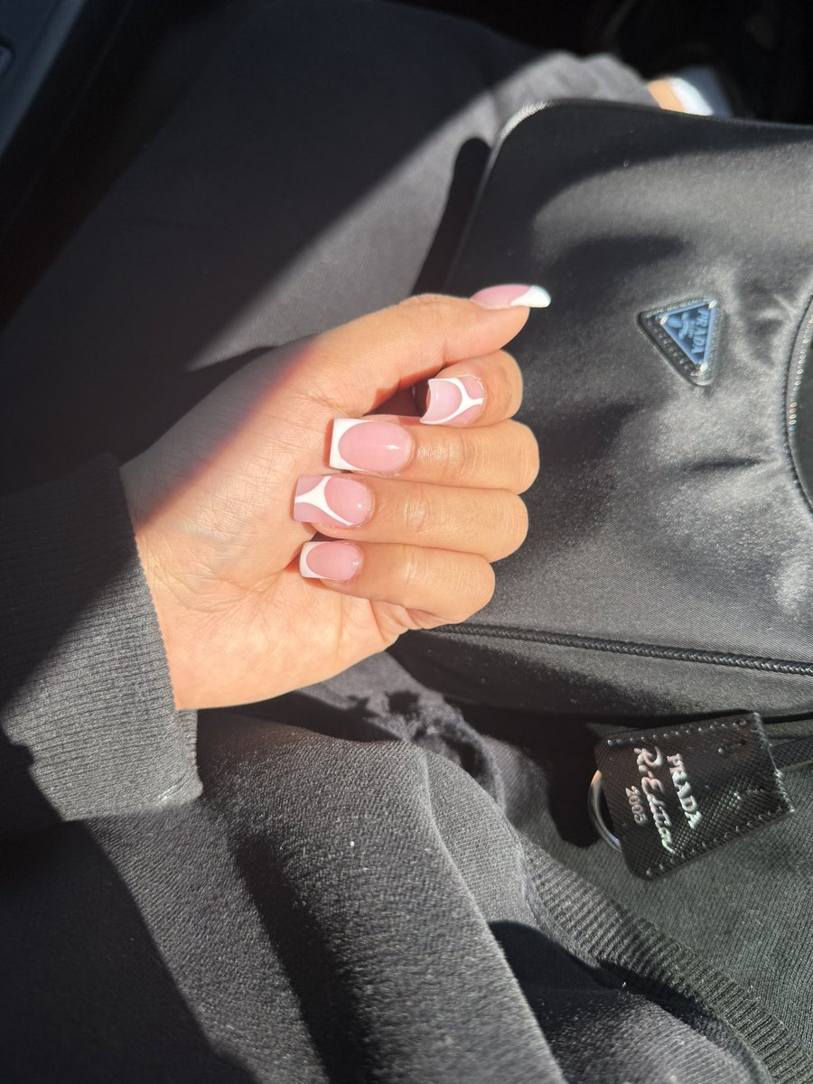 Cute &amp; simple 💅🏽🖤