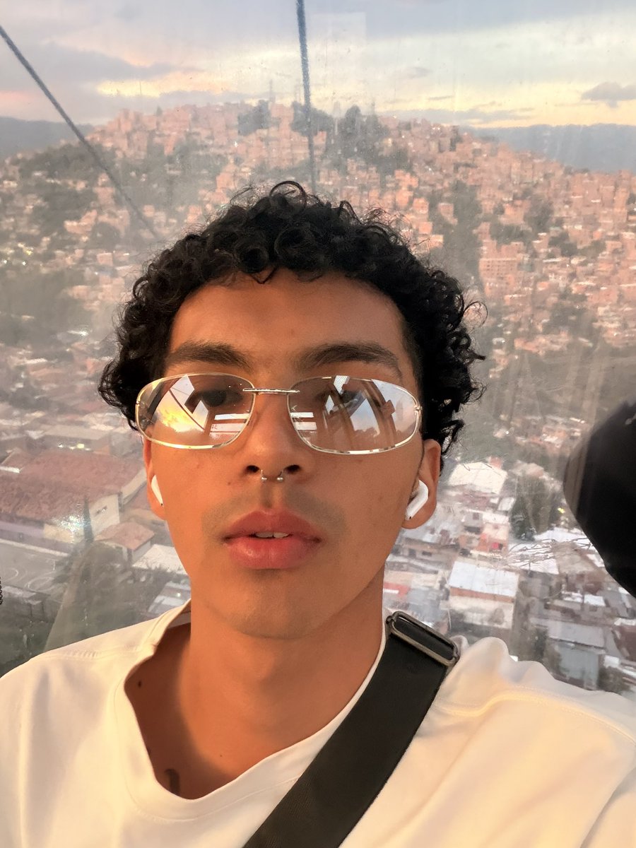 Max Howard💙 tweet media