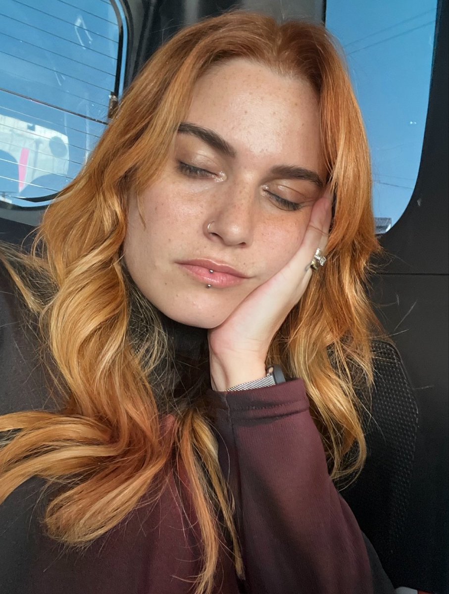 t h a ⊹ ♡ tweet media