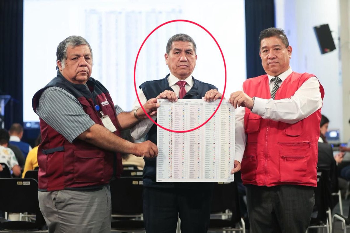 Carlos Paredes tweet media