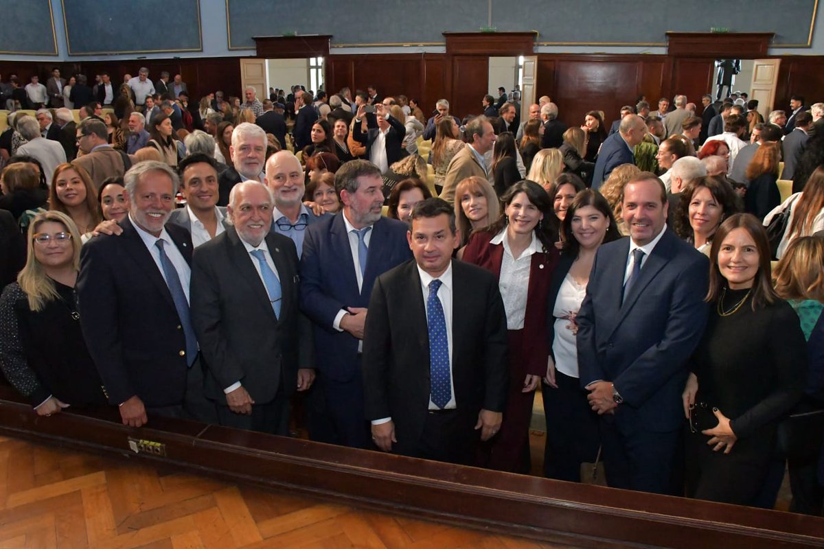 <a href="/garciaalej/">Alejandra Garcia</a> <a href="/rios87f/">Facundo Rios</a> <a href="/UnidadCPACF/">Unidad en Defensa de la Abogacía</a> El futuro de la abogacía se decide en las urnas
Participar el 21 y 22 Abril en #Elecciones2026 no es solo un derecho,es el mecanismo para fortalecer el #CPACF y garantizar q los desafíos actuales sean liderados por voces capaces
<a href="/garciaalej/">Alejandra Garcia</a> <a href="/rgillavedra/">Ricardo Gil Lavedra</a>
#YoVoto #Lista67 #Unidad