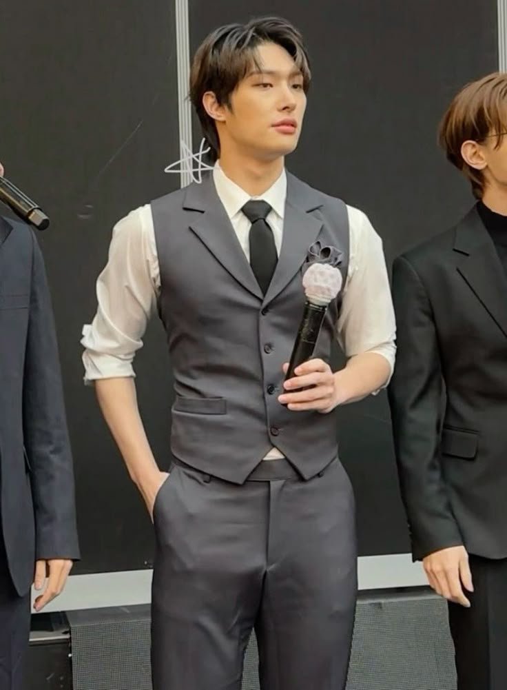 ᯓree★ tweet media