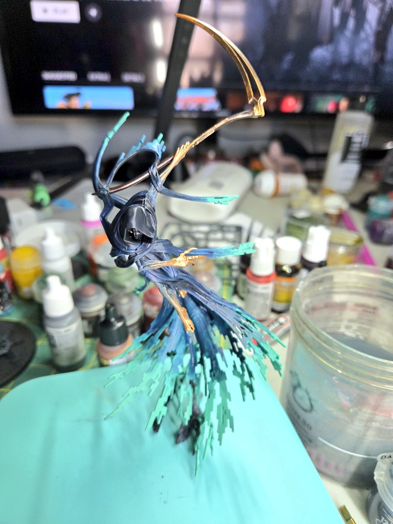 kanapike96's tweet photo. Started painting my #necron Nightbring and Im really happy how hes turning out. Still lots to do. 
#warhammer40k #warhammer #minipainting https://t.co/nRMEF0wsBK