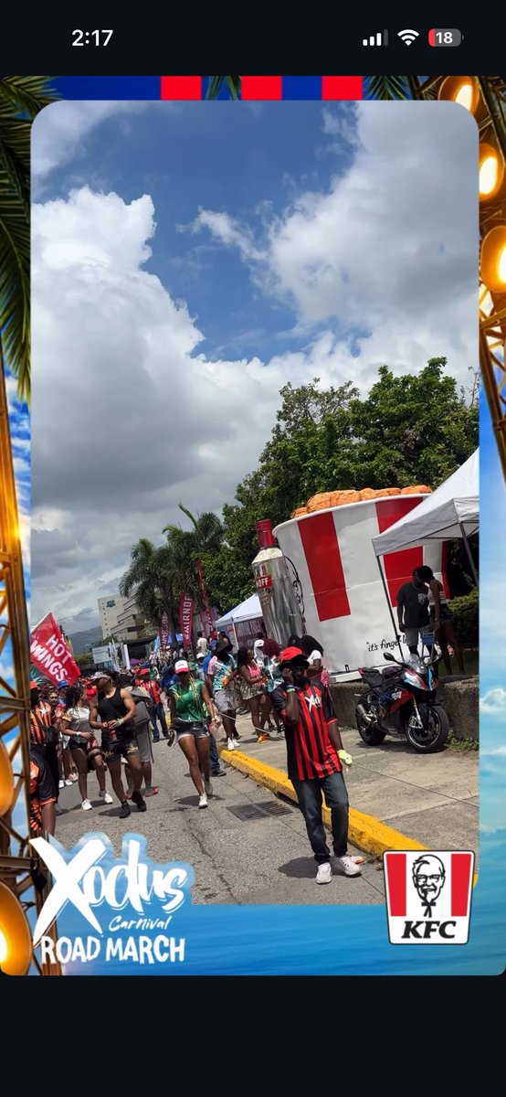 KFC very present with the marketing. Big bucket on the stretch. Large placement on the truck and buckets being pushed along the march with the chicken. Mother’s/M Catering could take a few notes