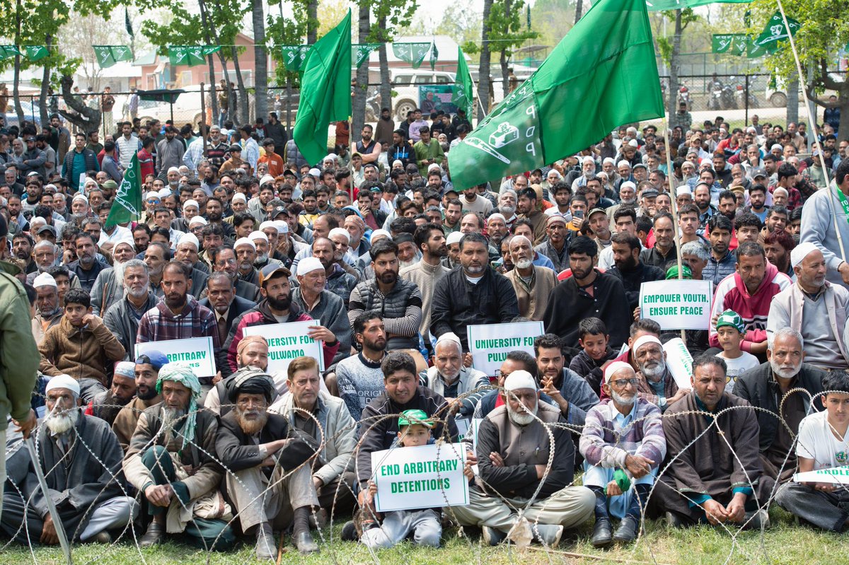 tahirlone15974's tweet photo. From Kulgam to Chandgam Pulwama historic success of PDP workers conventions under the visionary leadership of @MehboobaMufti Ji
Huge public turnout & powerful show of strength is the clear voice of the people of Kashmir.
Proud to see dynamic leaders @WaheedParra Sahab, Rafiq Ahmad Naik Sahab MLA Tral & @IltijaMufti Ji standing strong with the party.PDP is rising again with full public support in sha allah We stand united for peace, justice & dignity. 
#PDP #MehboobaMufti #WaheedParra #RafiqAhmadNaik #IltijaMufti #Kulgam #Pulwama