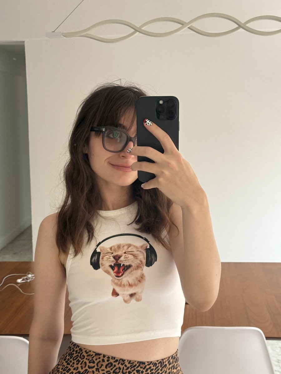 Elizabeth Tolstenko tweet media