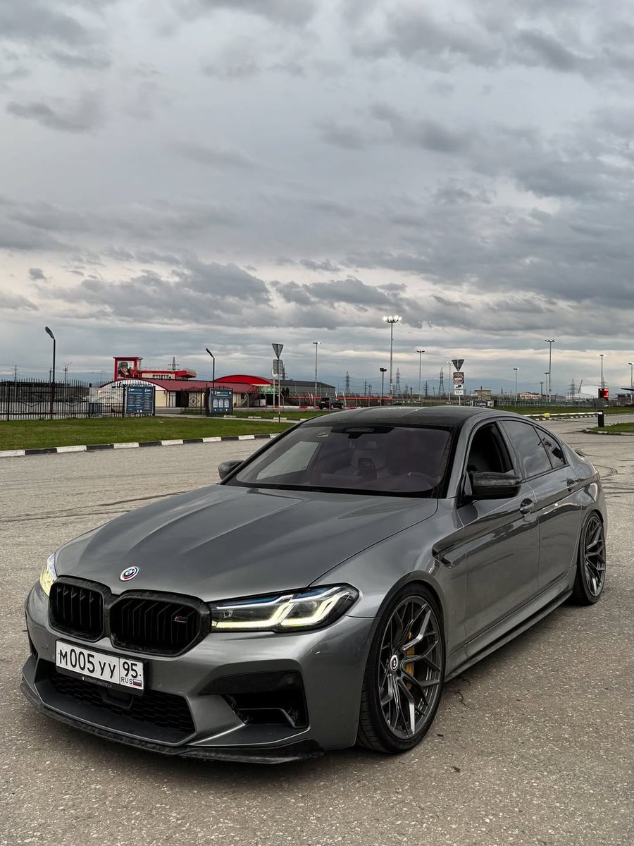 nocarcontext's tweet photo. BMW M5 F90 🩶🩶 https://t.co/sPOH9QGU2s