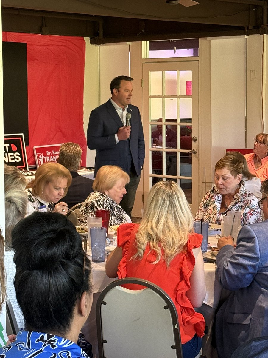 Greg Bluestein tweet media