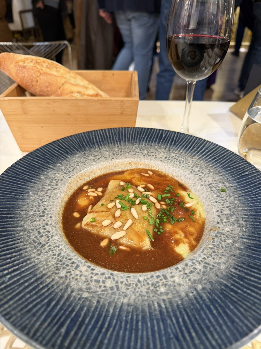 Ryoko Aoki 青木涼子（能声楽家） tweet media