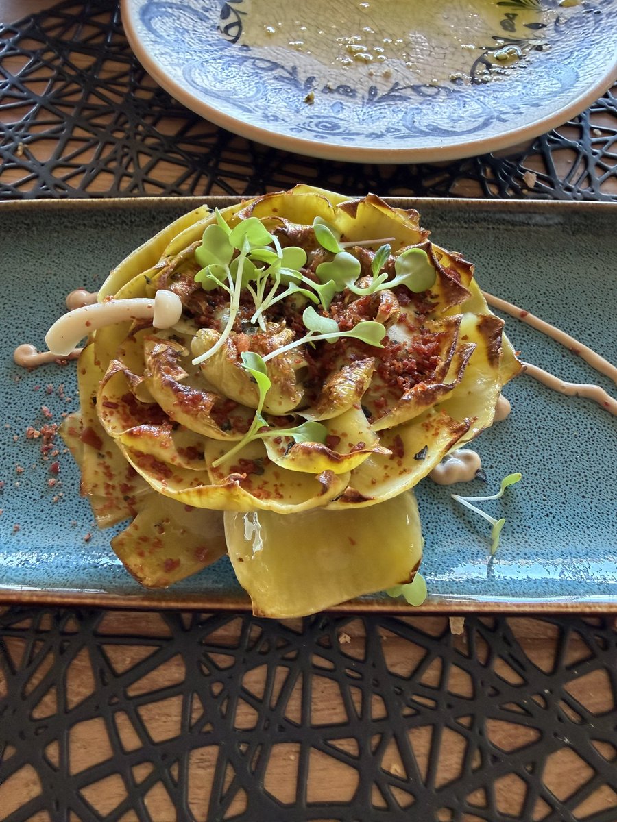 Ryoko Aoki 青木涼子（能声楽家） tweet media