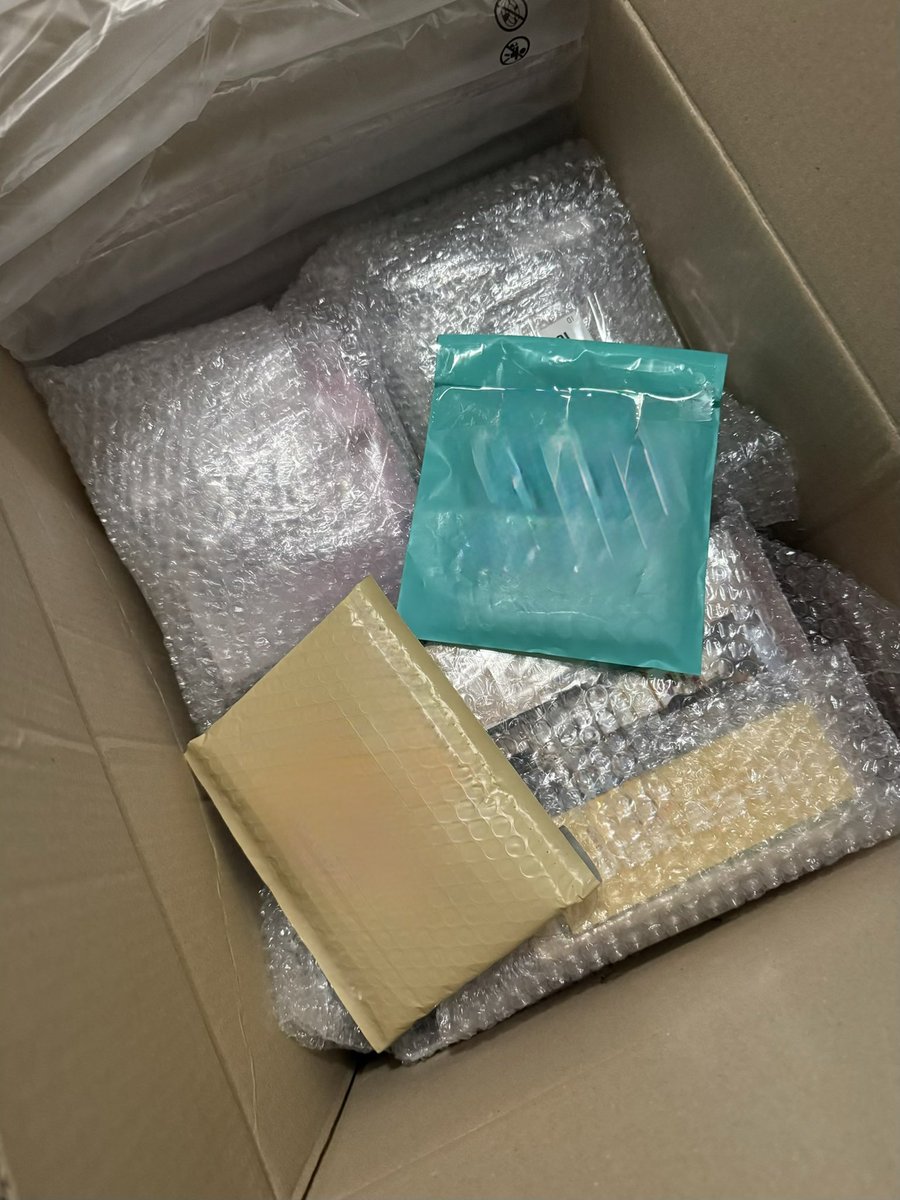 ArohaHype's tweet photo. I want to thank @mong_warehouse  once again.

Everything arrived perfectly! Well packed and fast. Perfect service!
Highly recommend. https://t.co/cRsMgAbpD5