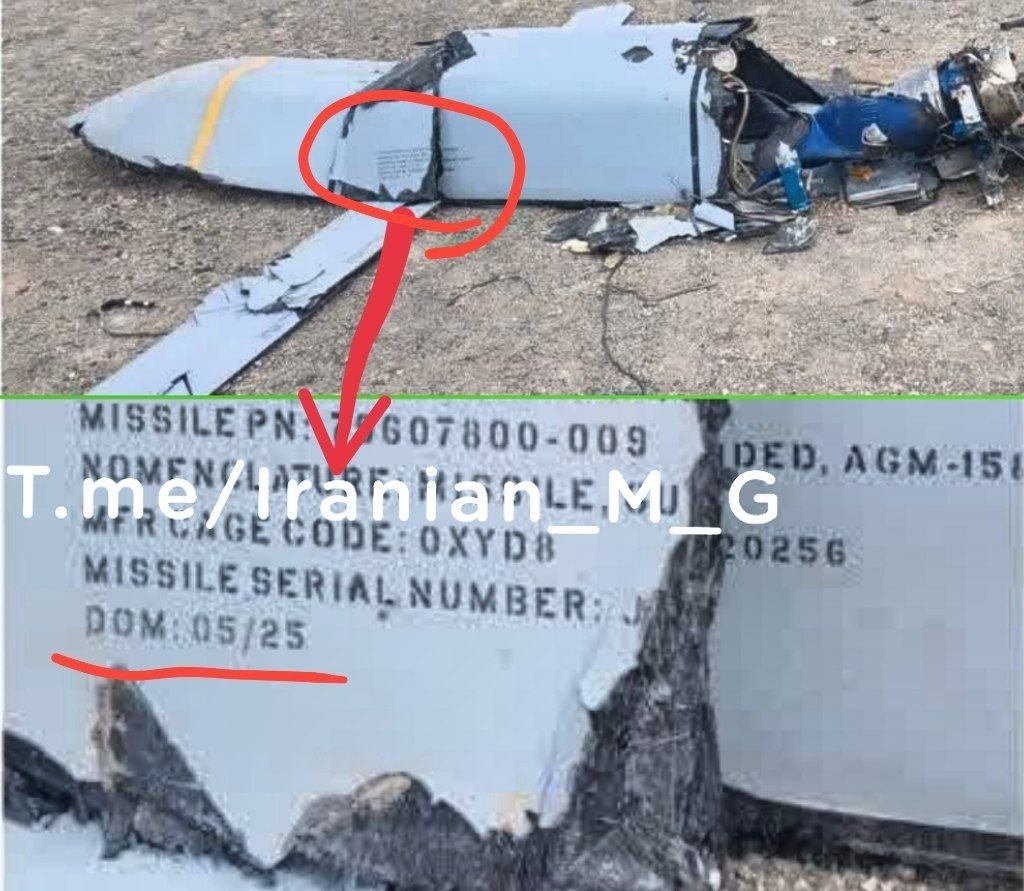 ahmadslmanx's tweet image. استهلكت أمريكا معظم مخزونها من صواريخ كروز  في كل هجوم على إيران.

من بين 2300 صاروخًا  قبل الحرب، لم  يتبقى سوى 425 صاروخًا.

تؤكد بقايا الصاروخ الذي تم إنتاجه في عام 2025