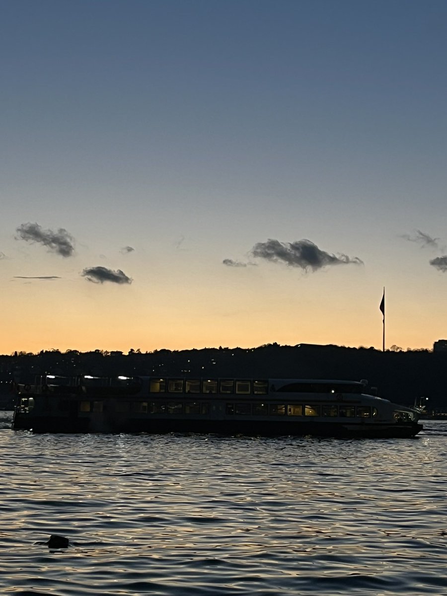 sen simdi görürsün tweet media