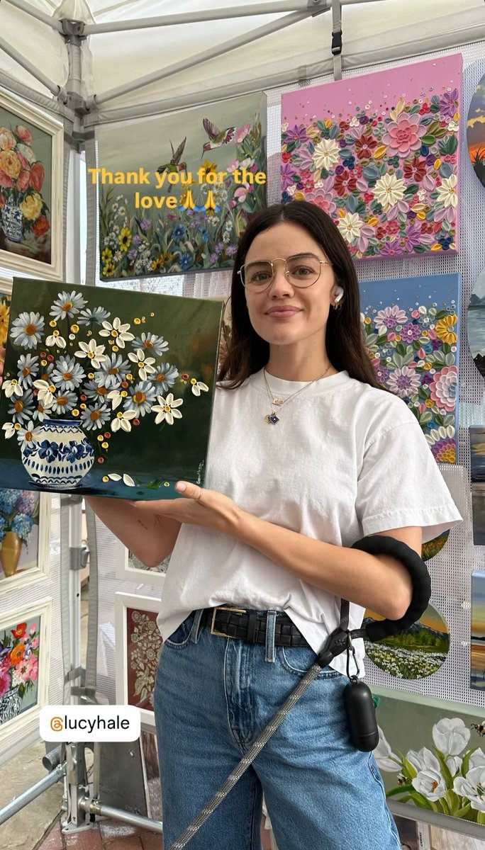 sophiehale318's tweet image. She's so pretty 🥺❤️

* "artbyrajani" shared on her stories * #lucyhale