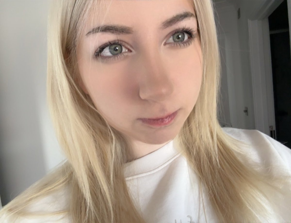 poppy 🫧 tweet media