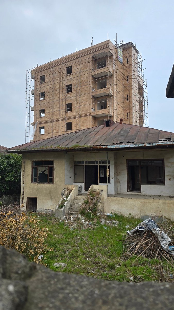 سمان جون tweet media