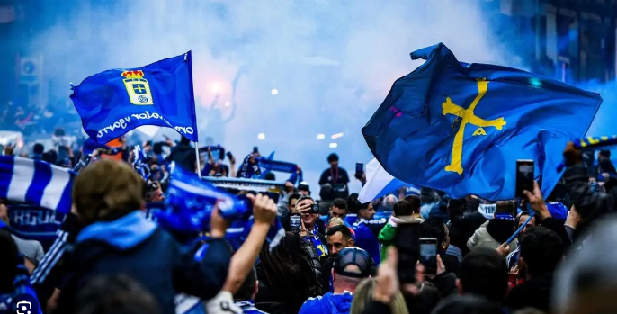 12 puntos por disputar en nuestra casa, con nuestra gente. Con esos 12 serían 39.
Que se abran las puertas de manicomio.
A la guerra.