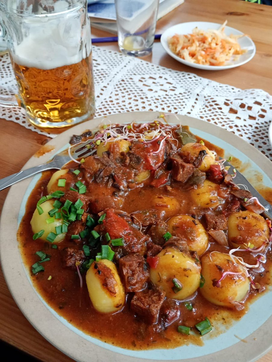 Richard Lewis tweet media