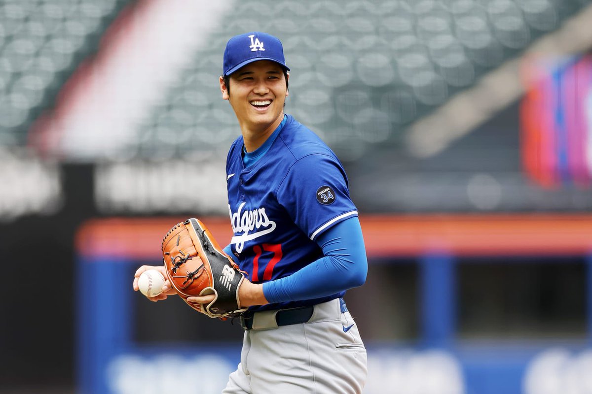 Dodgers Center tweet media