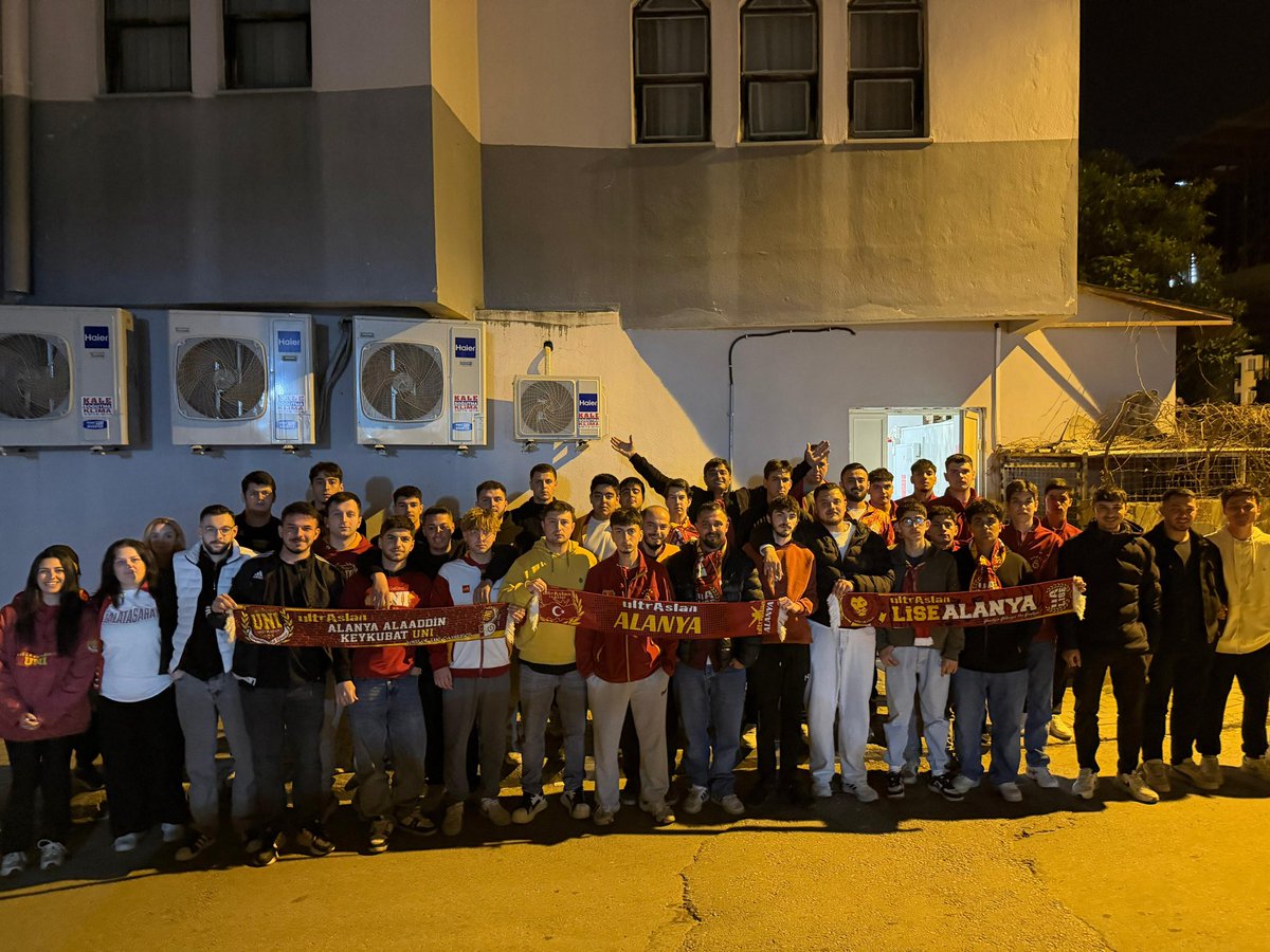 ASALETİN BİZE YETER!

Galatasaray'ımızın Kocaelispor maçını hep beraber izledik.

#uAAlanya #uAYurtiçi
#ultrAslanLİSE #ultrAslanLiseAlanya